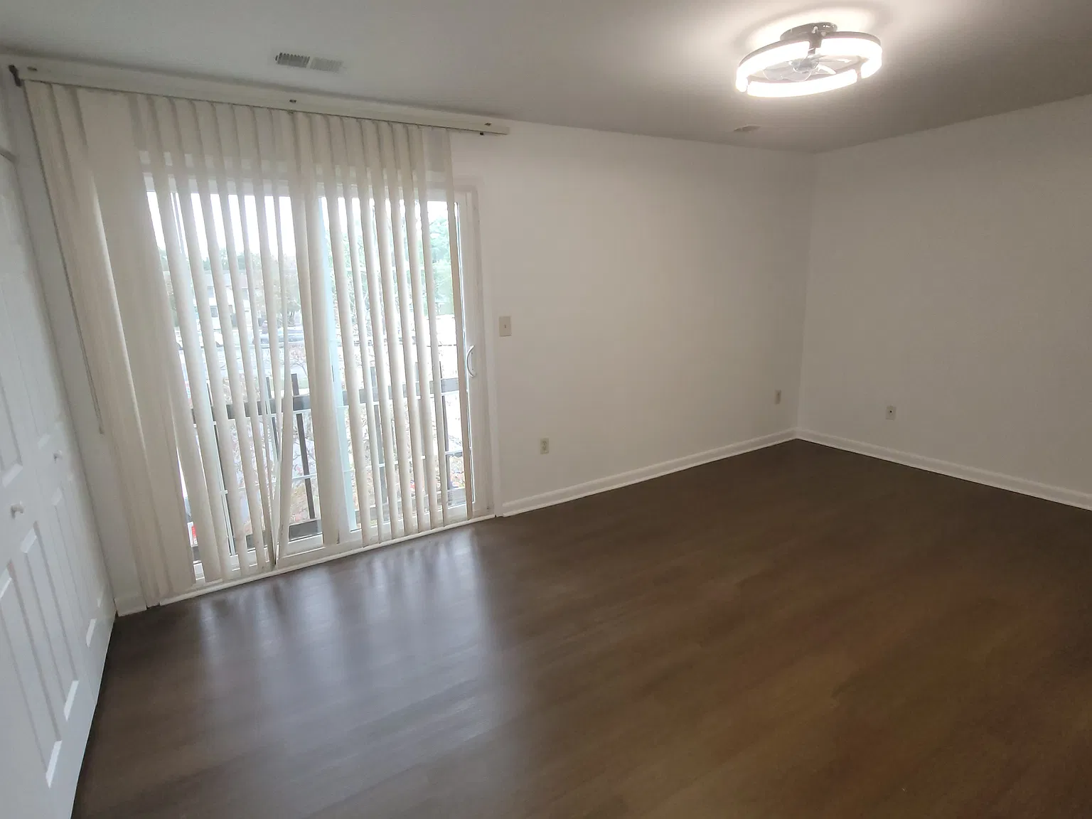 9921 Valley Park Dr — Photo 1