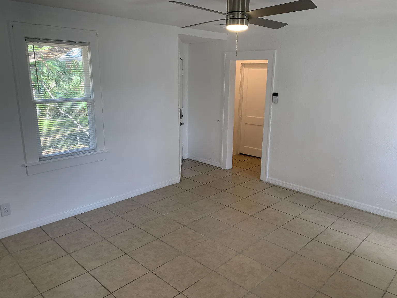 2425 22nd Avenue South - 1 — Photo 4