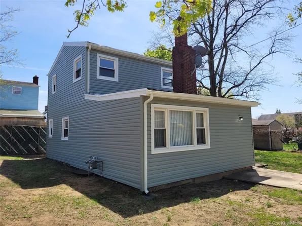 150 Louis Avenue, Elmont, NY 11003