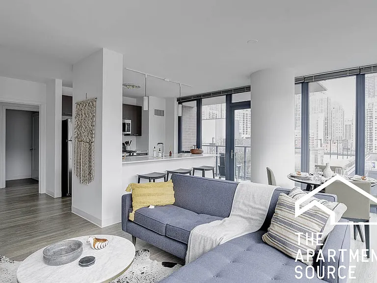 637 Wells 2bed 1bath — Photo 4