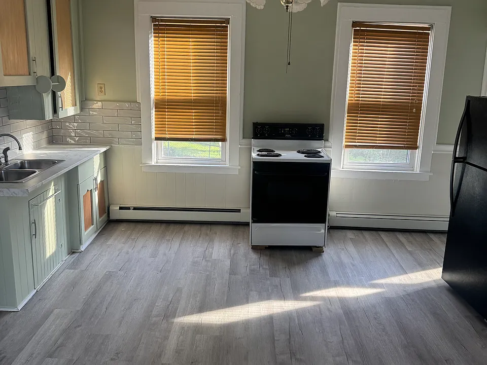 276 Park Ave #2