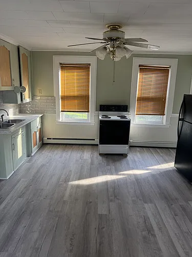 276 Park Ave Photo 1