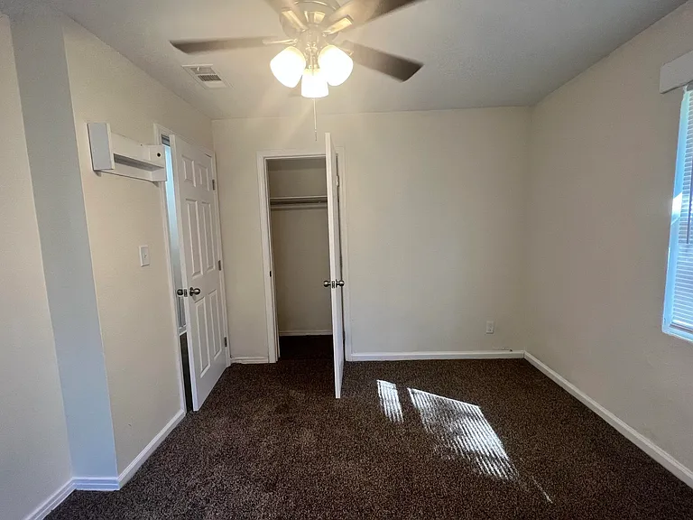 3422 Miami Dr — Photo 14