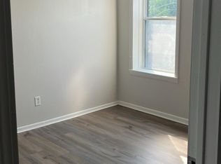 5 Adams St #2R, Holyoke, MA 01040