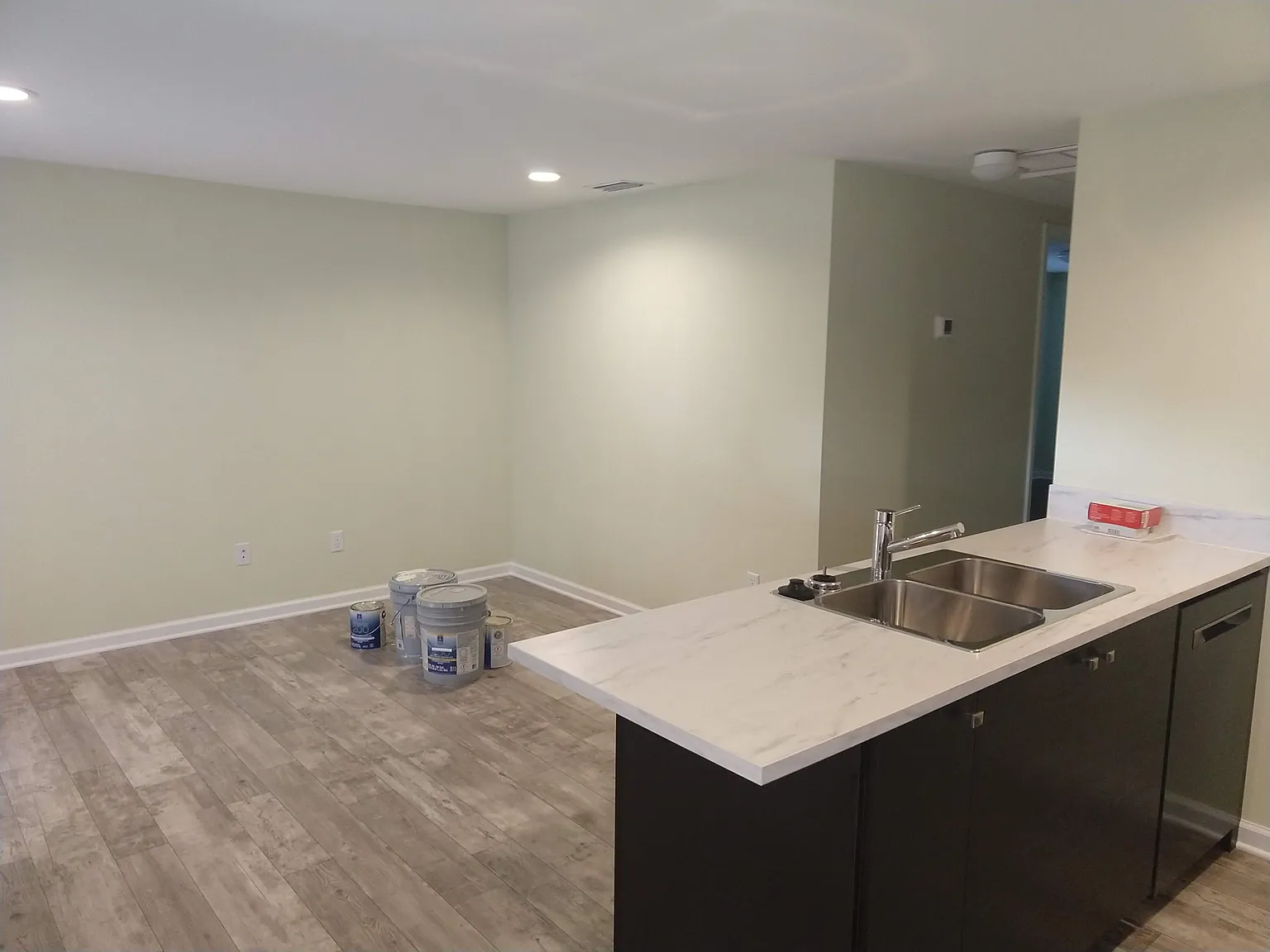 2 bed, $1,600 — Photo 3