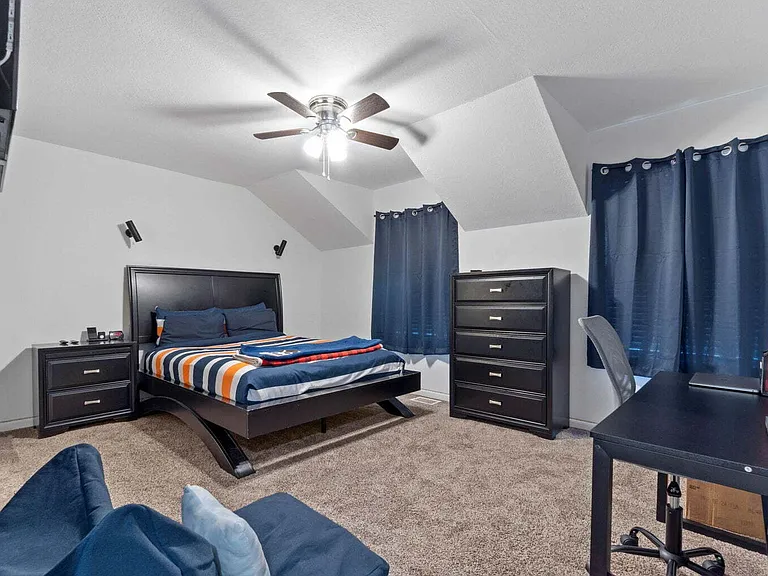 216 Cloverdale Blvd #C — Photo 7