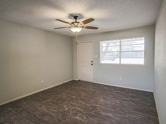 4th image of 7415 Globe Ave