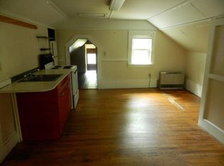 257 Pelham Rd #3, Amherst, MA 01002