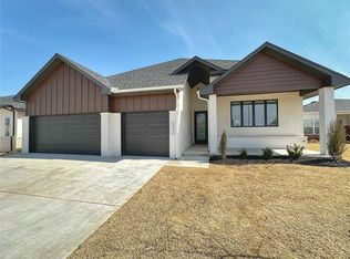 15112 Jasper Ct, Edmond, OK 73013