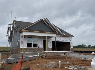 3600 Heartland Dr, Columbia, TN 38401