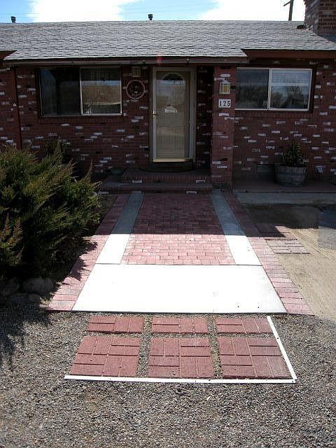 2nd image of 125 E Cedar St