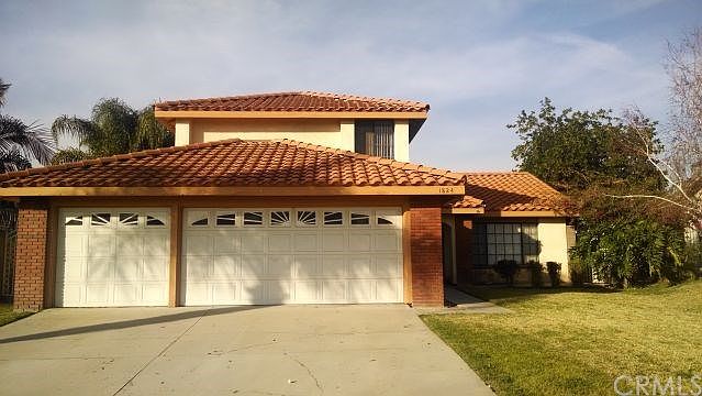 1st image of 1824 Kingsbury Dr