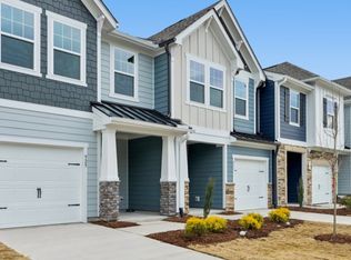 937 Kensley Grove Ln, Fuquay Varina, NC 27526