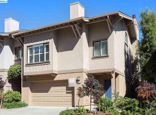 6672 Charing Cross Rd, Oakland, CA 94618