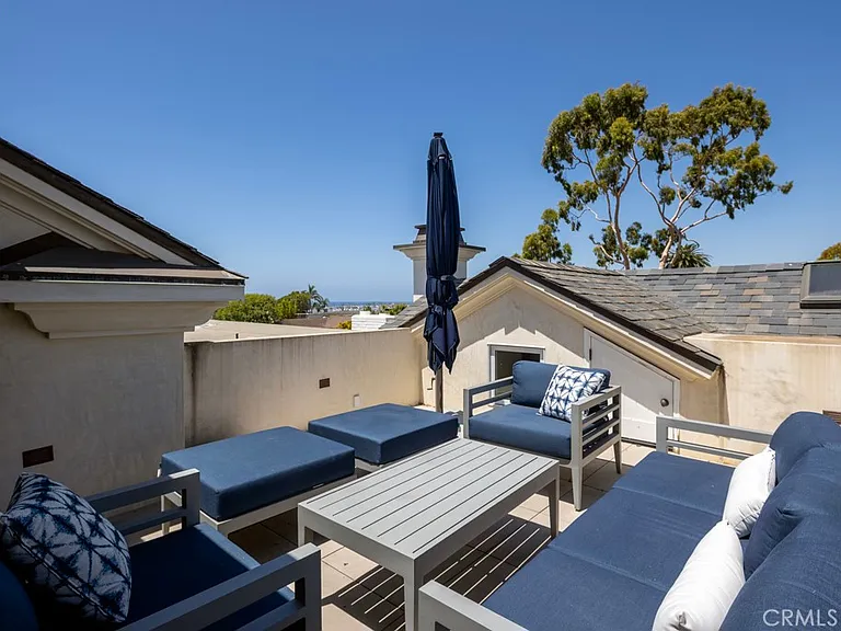 512 Avocado Ave — Photo 16