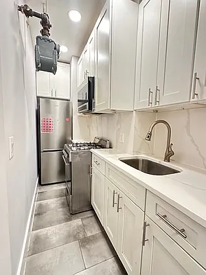 Rented by Living New York | media 9