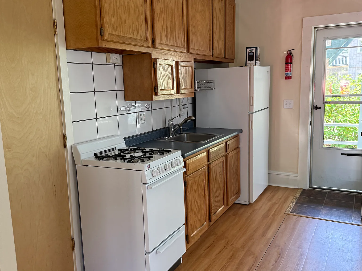 51 Hickok Pl — Photo 4