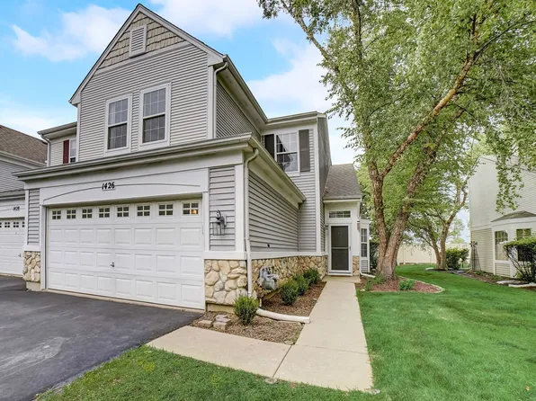 1426 White Pine Ln, Bolingbrook, IL 60490