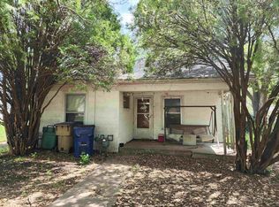 218 S Chestnut St, Douglass, KS 67039