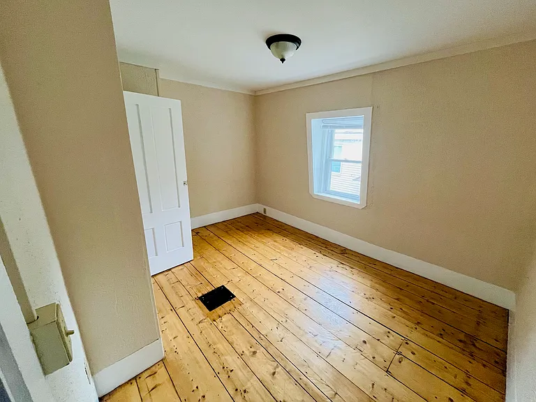 57 Elm St #A — Photo 10