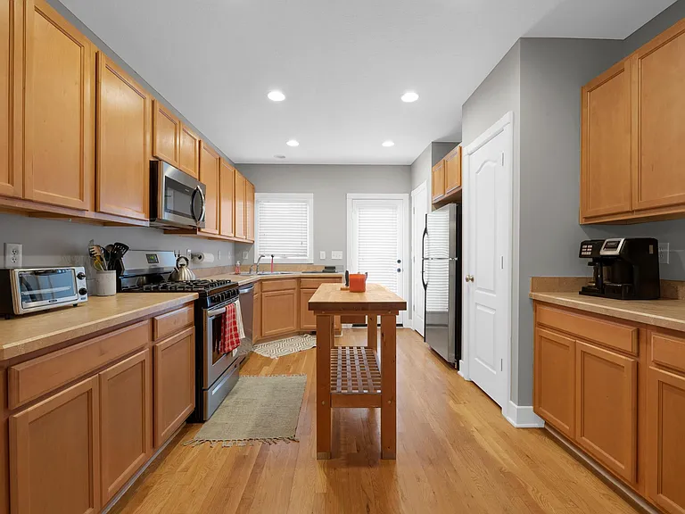 1103 Mount Pleasant Ave #1103 — Photo 9
