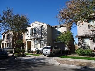 2nd image of 3014 S 101st Ln