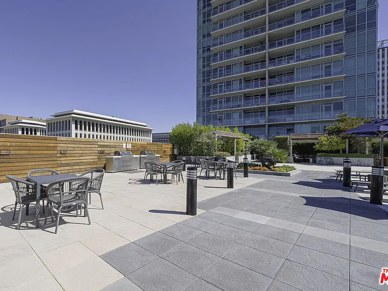 3785 Wilshire Blvd #1607 — Photo 41