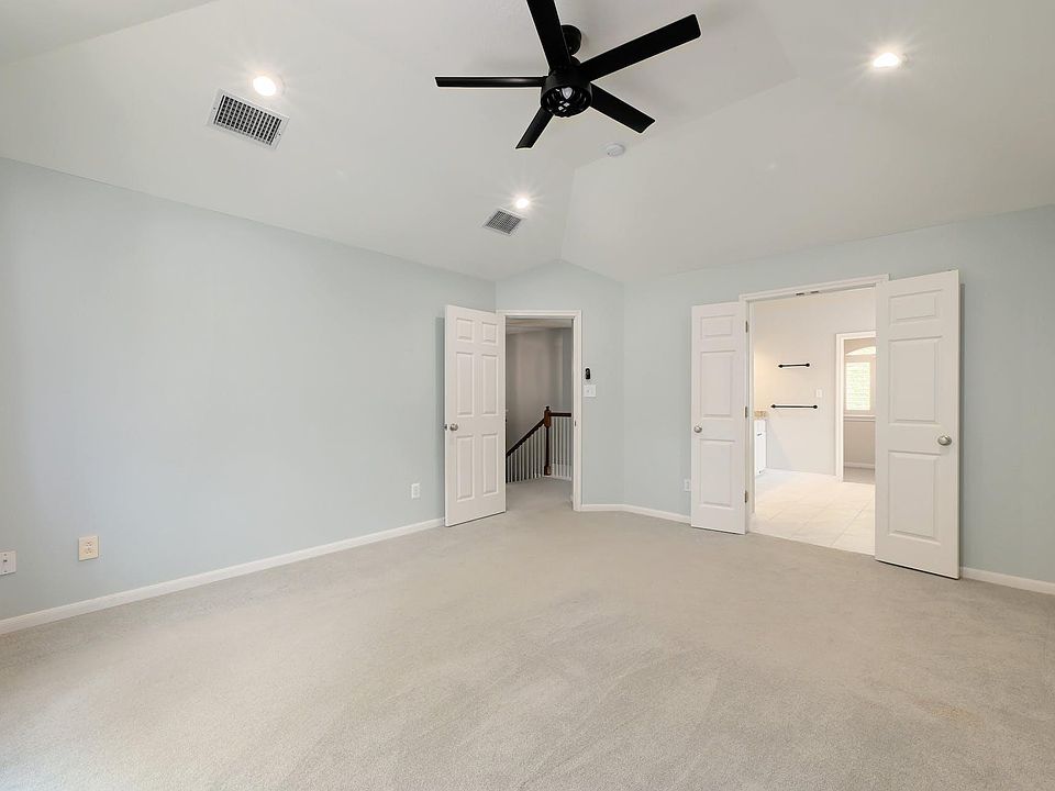 1st image of 12917 Majestic Oaks Dr