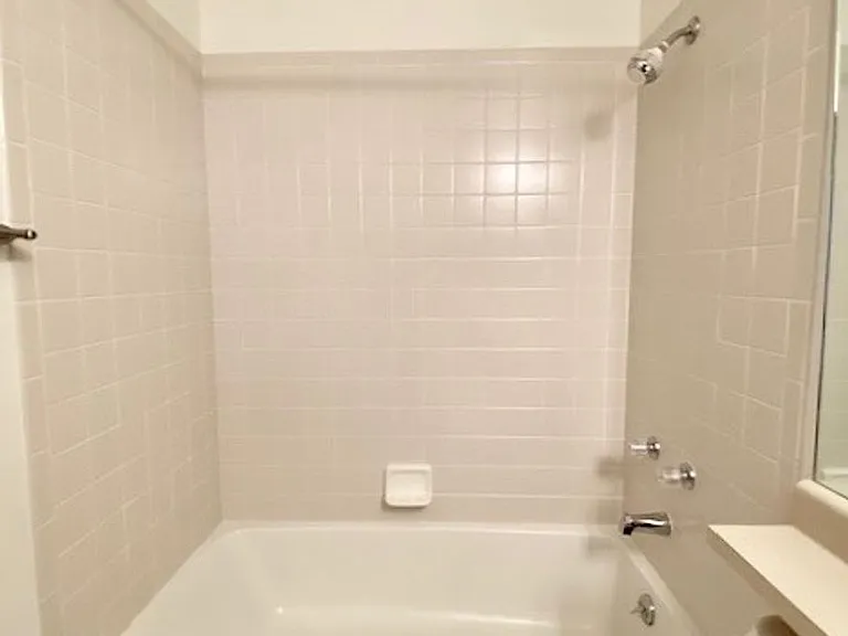 8065 Vectra Dr — Photo 37