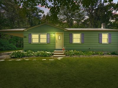 161 Farmington Rd, Amherst, MA, 01002
