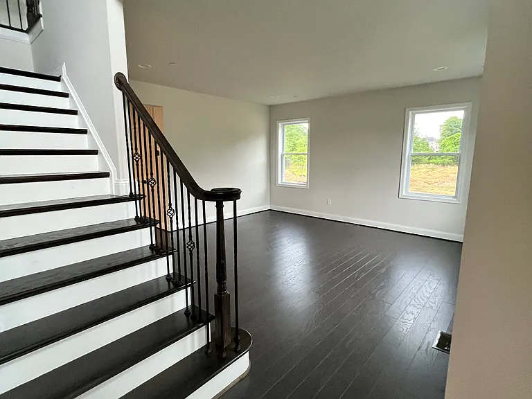 3301 Atlas Ct — Photo 8