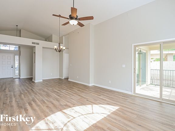 3rd image of 2886 N Hartwick Ave