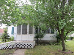 10325 W Bungalow Pkwy, West Allis, WI 53214