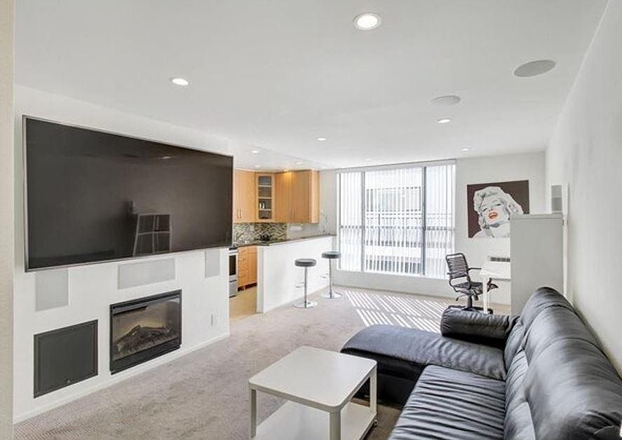 1st image of 11645 Montana Ave APT 226