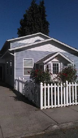 1st image of 751 Dale St