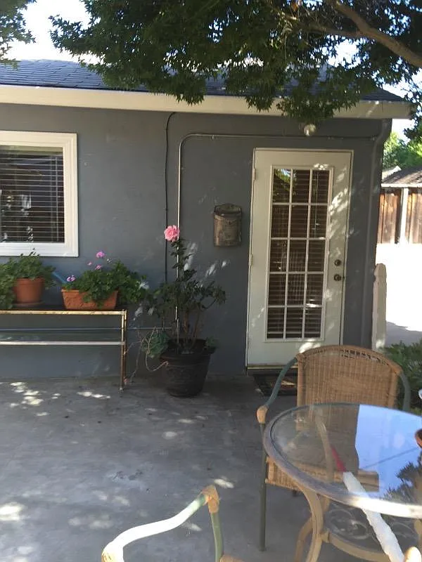 1655 Cottle Ave photo 1
