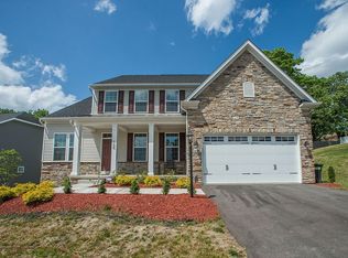 100 Cole Dr, Mc Kees Rocks, PA