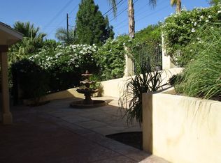 5901 Rolling Rd, Woodland Hills, CA 91367