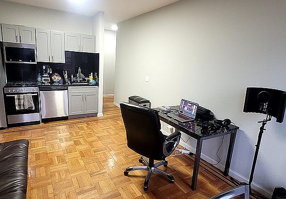 2nd image of 80-20 Broadway #6K