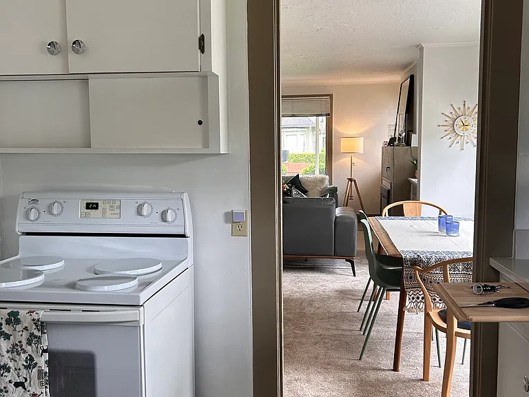 3416 Rockefeller Ave — Photo 7