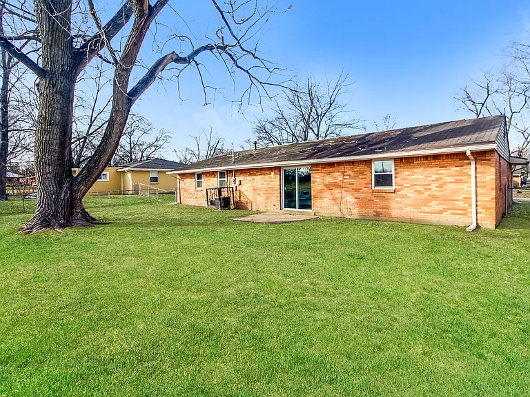 10431 Chris Dr — Photo 15