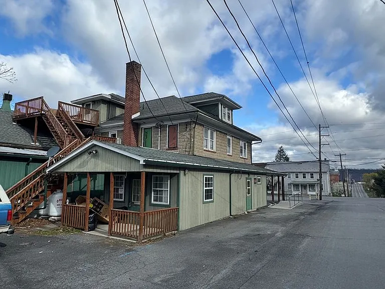 2 W Market Street — Photo 1