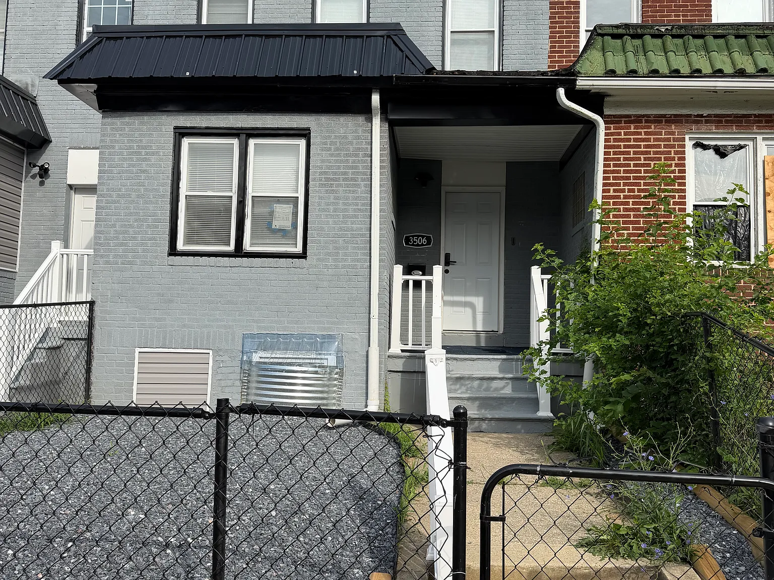 4 bed, $550 — Photo 1
