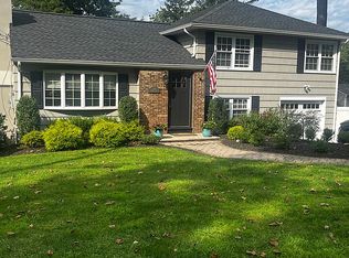 230 Mohawk Trl, Wayne, NJ 07470