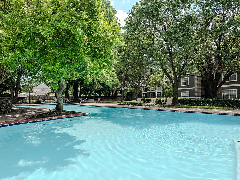 Riverset Apartments — Photo 22