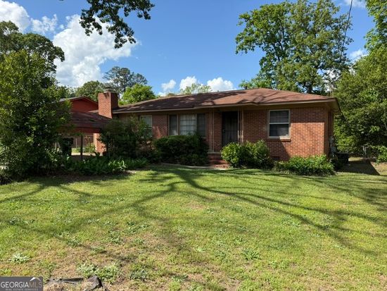 126 Lincoln St, Warner Robins, GA 31088