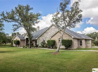 36 Post Oak Pl, Inez, TX 77968