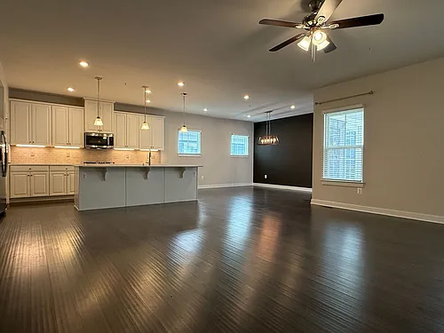506 Ladywell St Photo 1