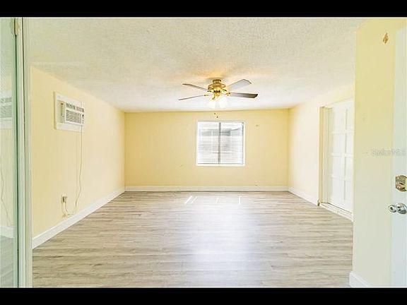 3rd image of 1357 Gelwood Ave #A