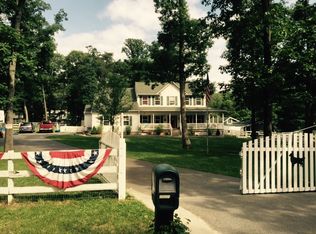 8012 Harpers Ln, Pasadena, MD 21122